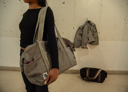 RHIW DUFFLE BAG (Grey & Pink)